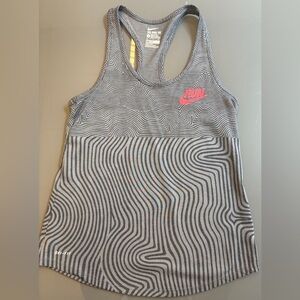 Nike Grey Pink zigzag Dri-FIT run Sleeveless casual Tank Top women's size Small